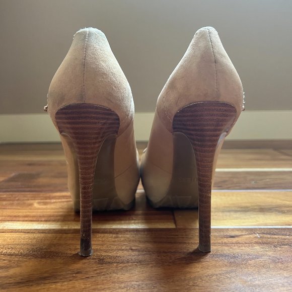 Guess Tan Platform Heels - Picture 2 of 5